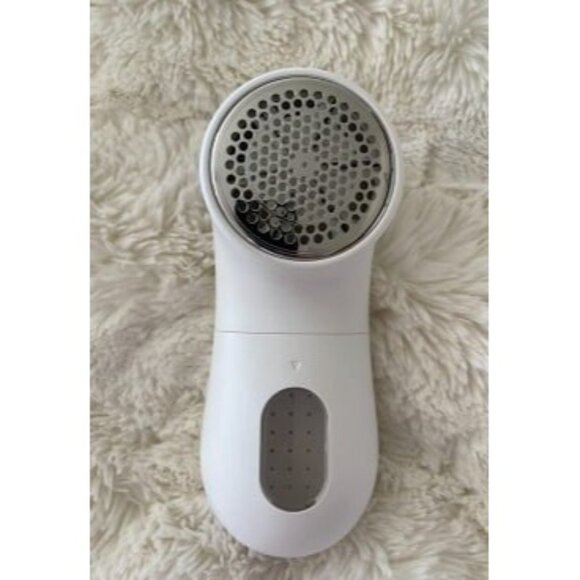 New Fabric Shaver, Rechargeable Lint Remover Sweater Defuzzer, Intelligent - Picture 3 of 3